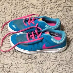 Girl’s Nike size 3 youth blue and pink shoes